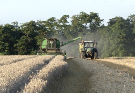Mähdrescher Mähdrescher