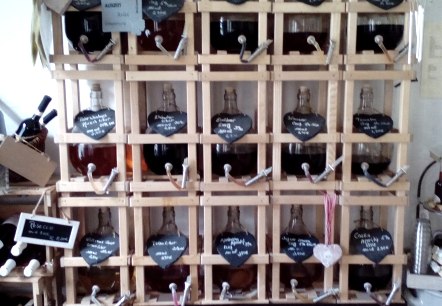 Essige und Liköre Essige und Liköre