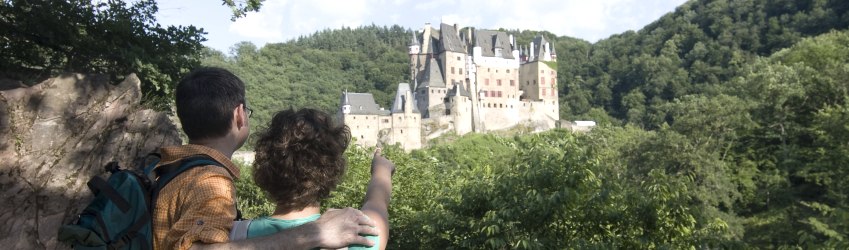 Eltzer Burgpanorama, © REMET: Klaus-Peter Kappest Eltzer Burgpanorama, © REMET: Klaus-Peter Kappest