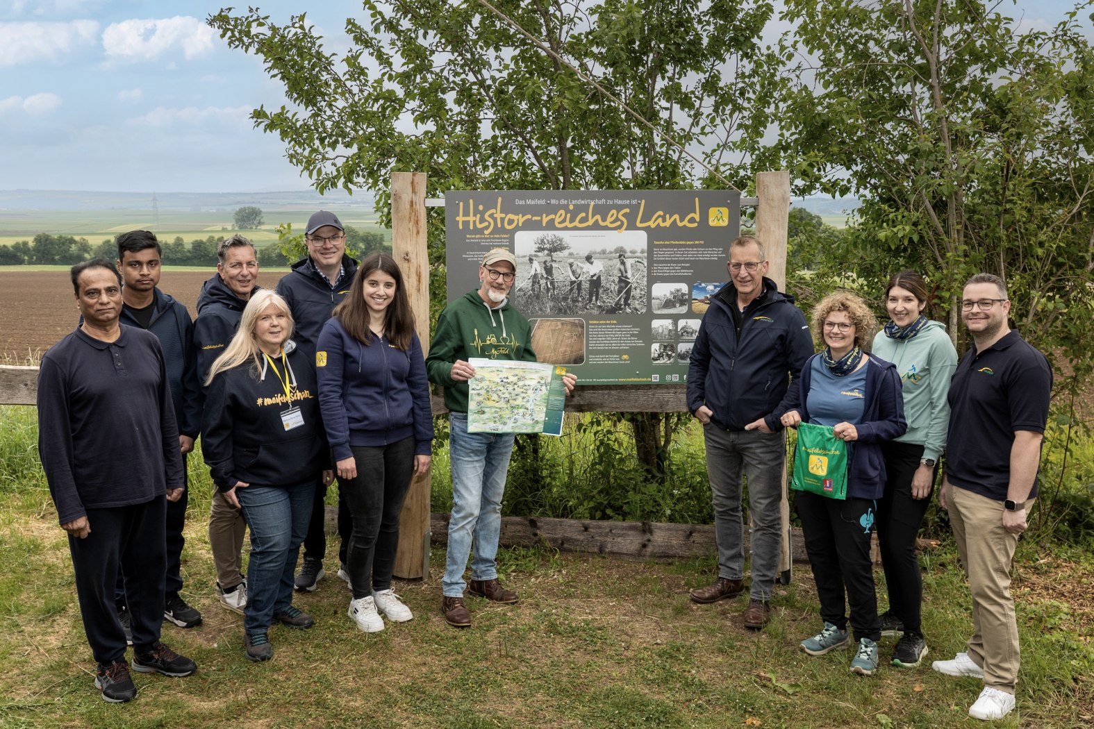 Feierliche Einweihung Maifeld-Radweg, © TI Maifeld Feierliche Einweihung Maifeld-Radweg, © TI Maifeld