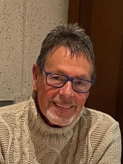 Porträt des Autors Dieter Aurass.