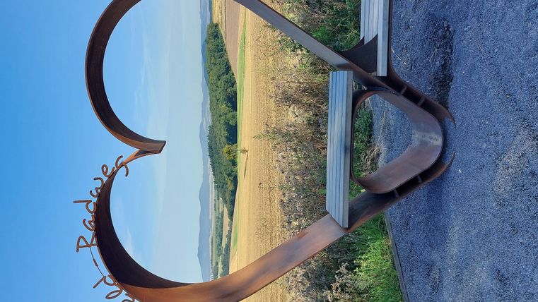 Das Foto zeigt das Herz der Schatzbank mit Blick in die Weite.