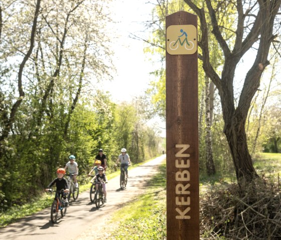 Maifeld-Radweg-2025-045-Kerben