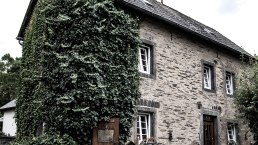 Au&szlig;enansicht1, &copy; Hans Heuser - Strolchfoto