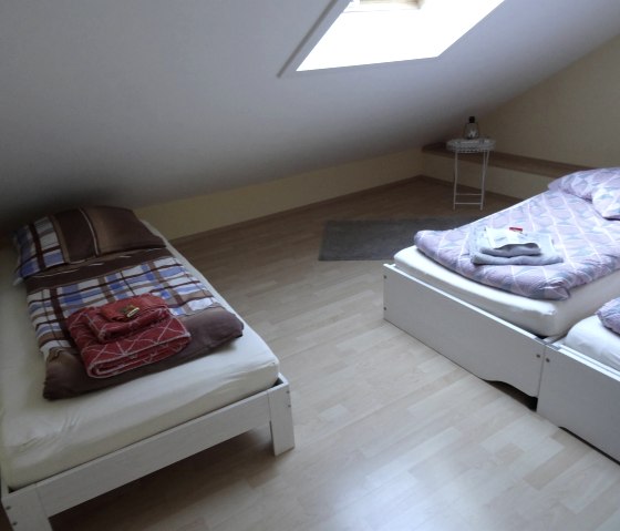 Schlafzimmer 2