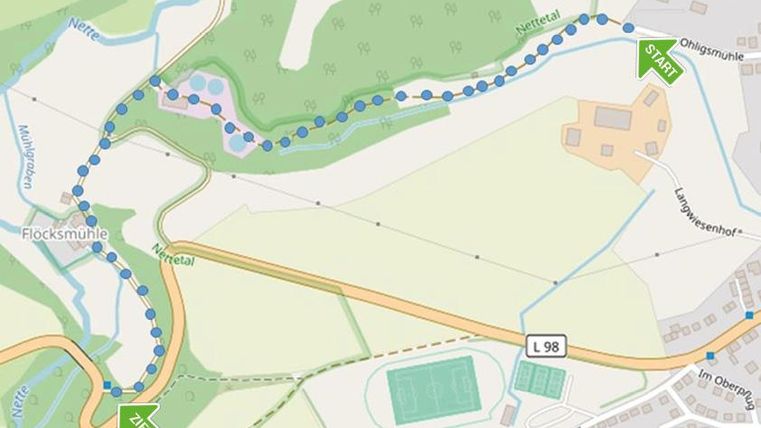 Een kaart met een wandelpad in het Jemmertal en omliggende gebieden. Een doelpunt en een weg zijn ook gemarkeerd.