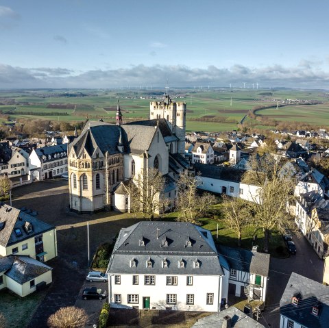 Münstermaifeld, Luftaufnahme, © Eifel Tourismsu GmbH, Dominik Ketz