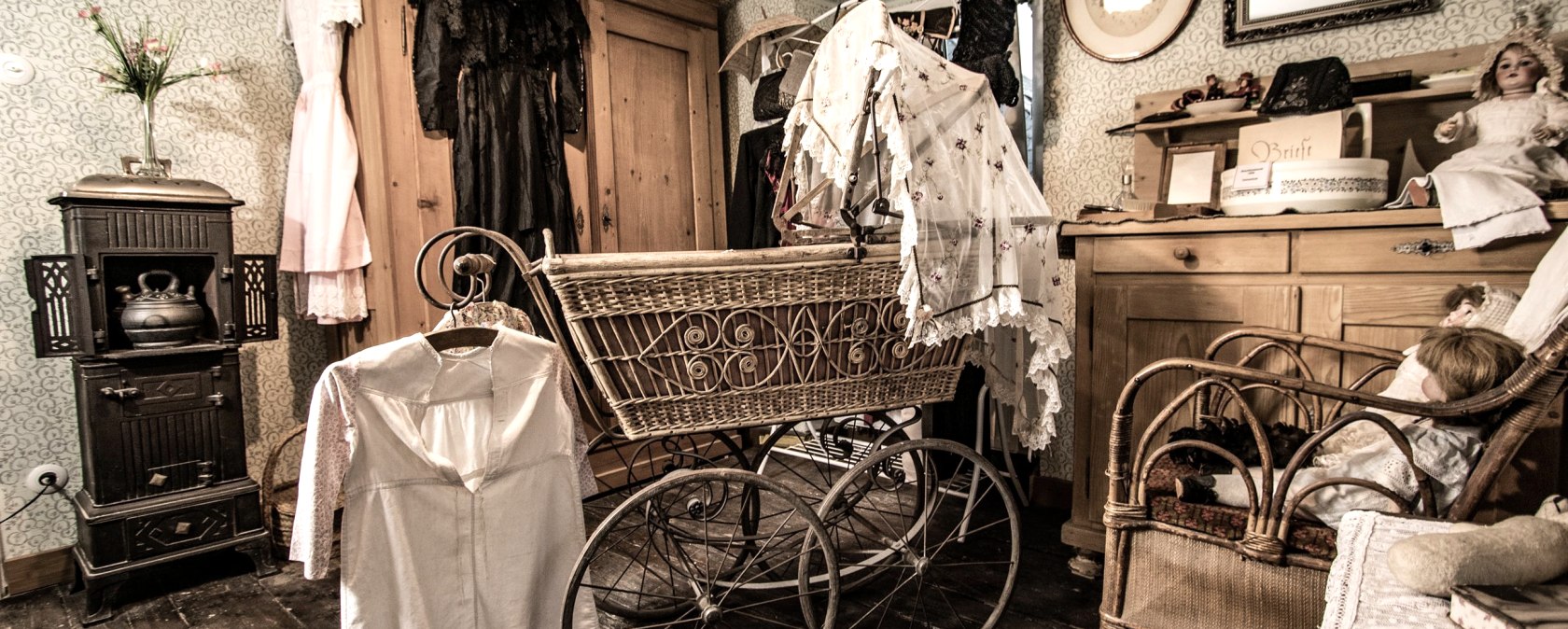 Schlafzimmer, © Hans Heuser - Strolch-Foto
