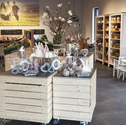 Vue intérieure du nouveau magasin de la ferme